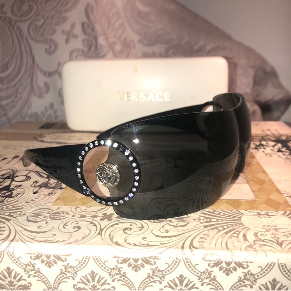 Versace sunglasses - Picture 2 of 10